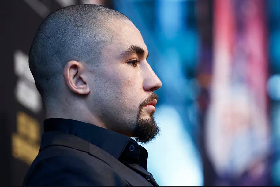 Robert Whittaker: Tin đồn hiến tủy là sai sự thật, tôi đã quá mệt mỏi rồi